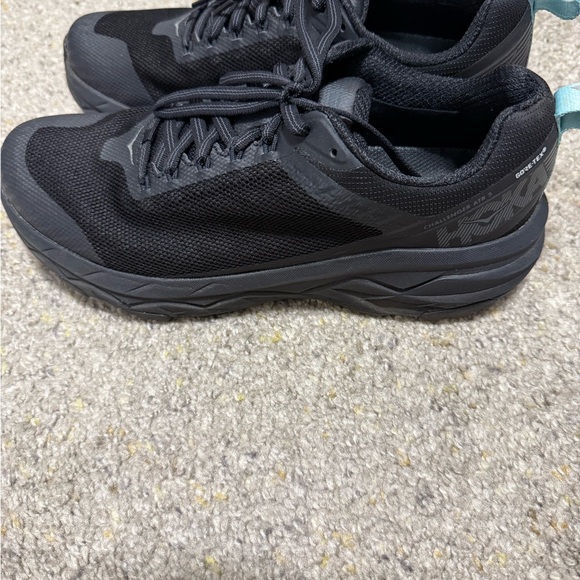 Hoka sneakers - Picture 2 of 5